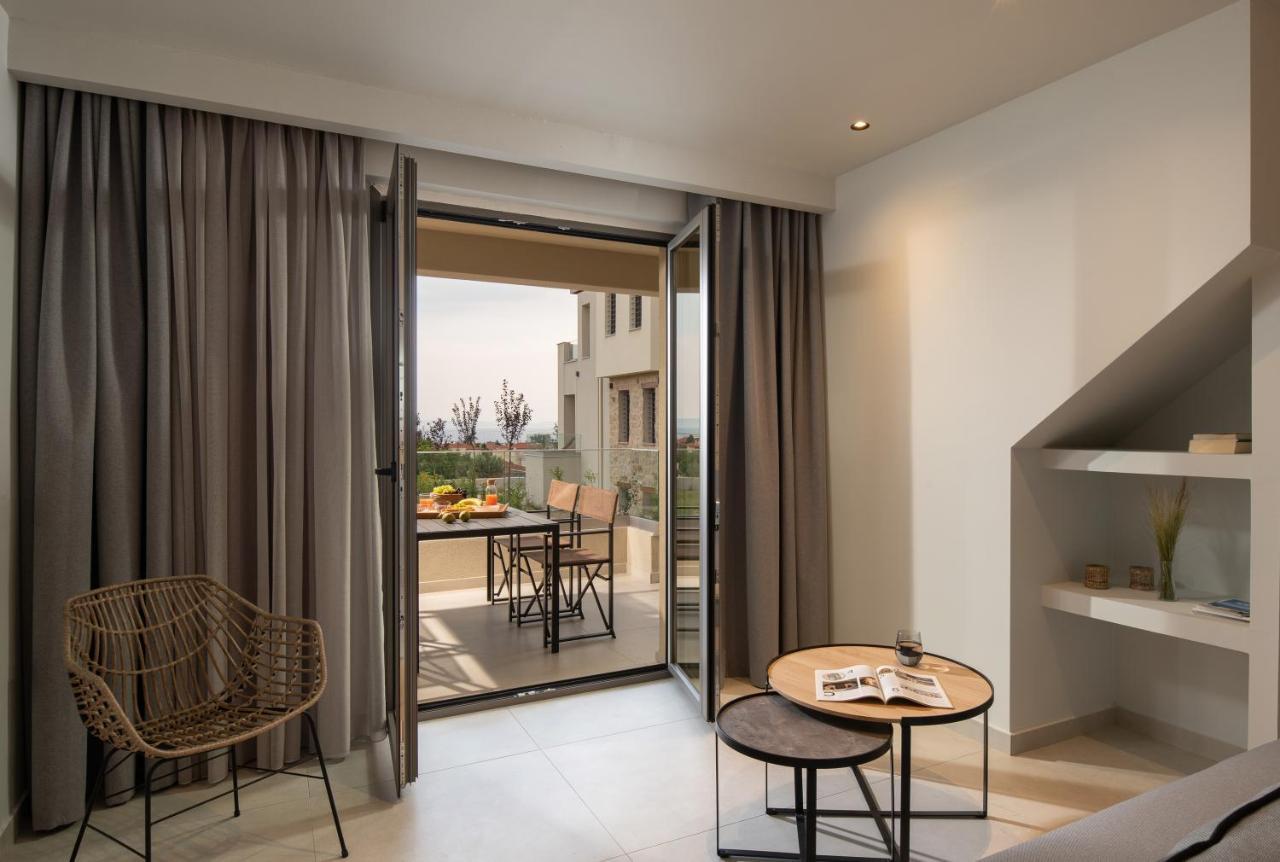 Melian Suites Nikiti  Exteriör bild