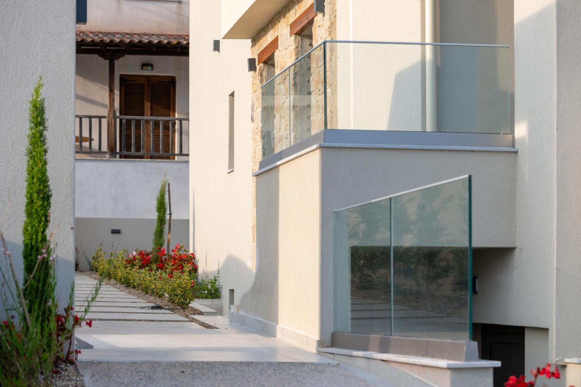 Melian Suites Nikiti  Exteriör bild