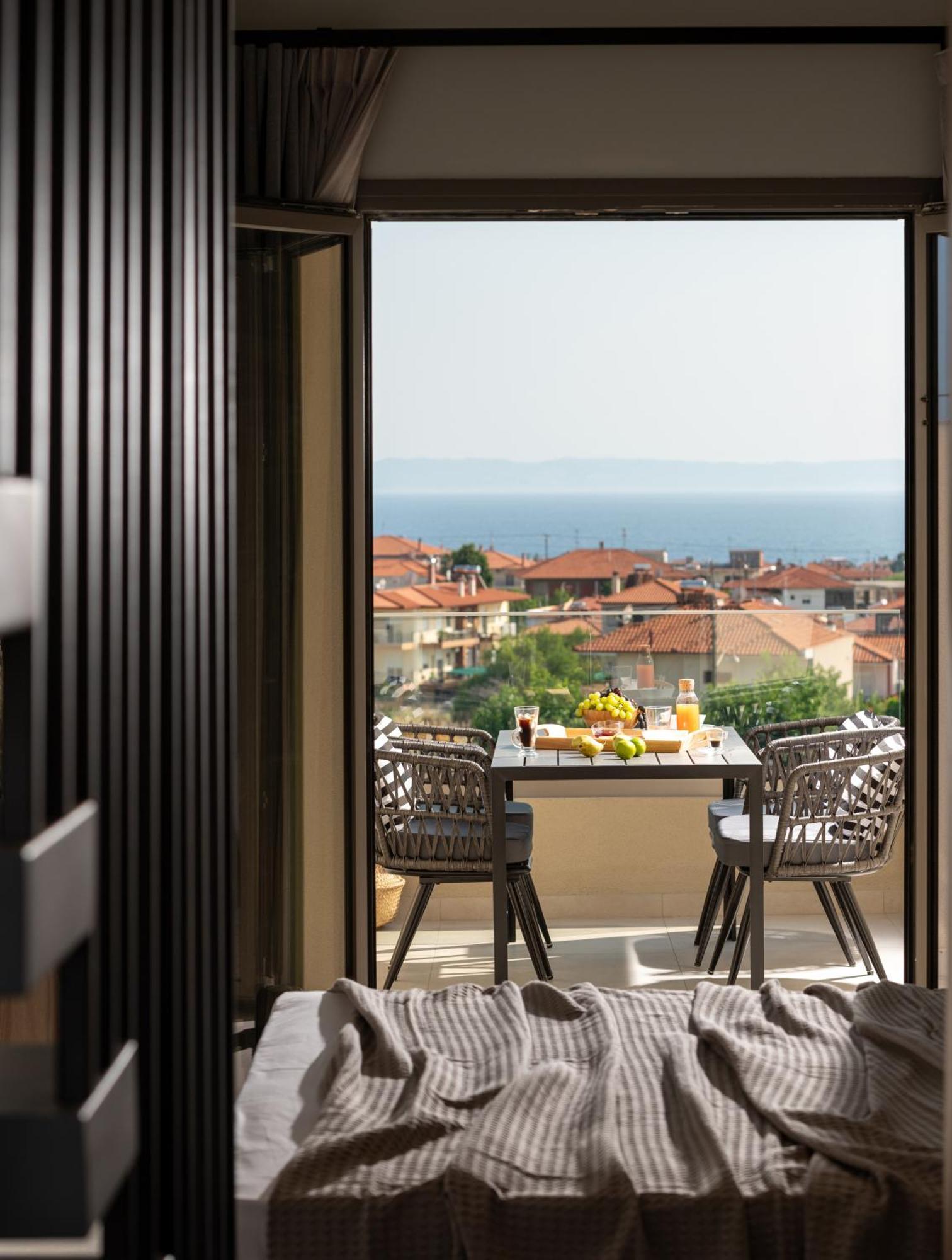 Melian Suites Nikiti  Exteriör bild